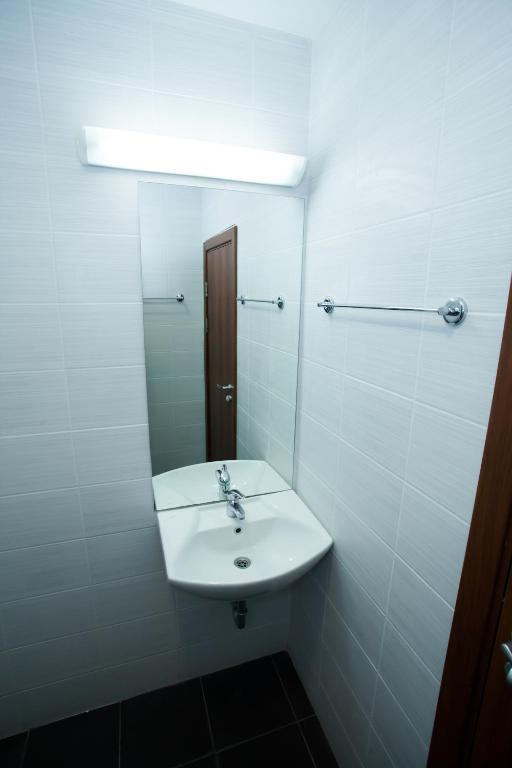 Bisser Hotel - Free Parking - Free Pool Access Baltsjik Kamer foto