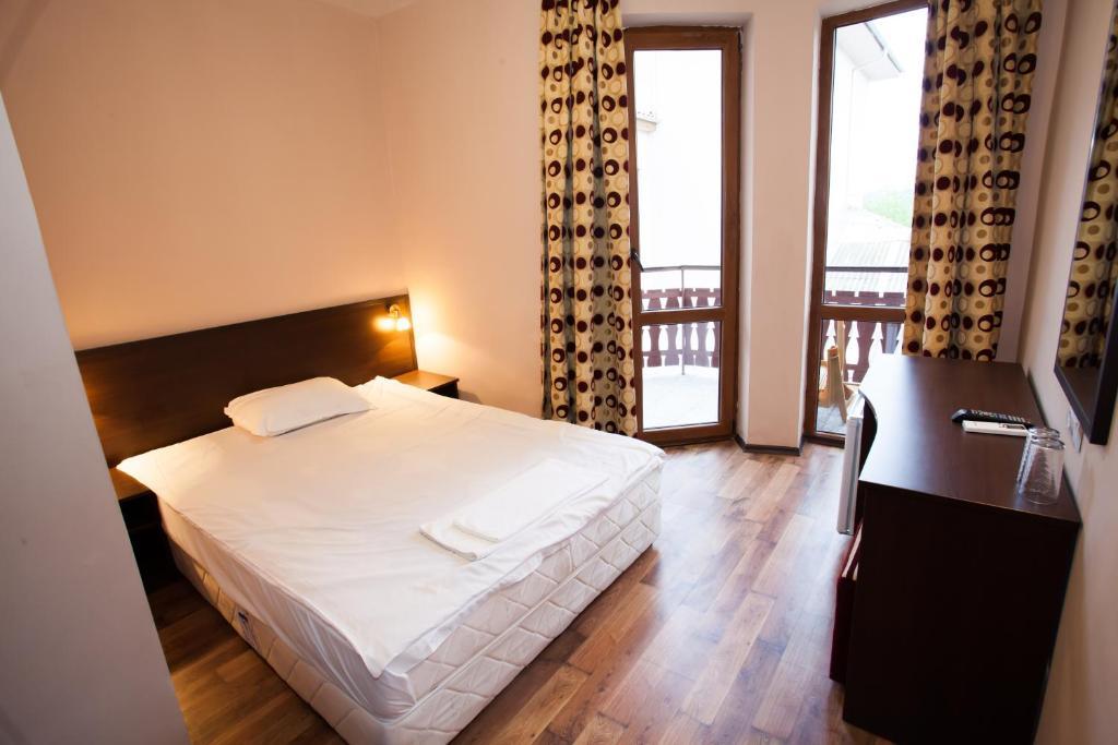 Bisser Hotel - Free Parking - Free Pool Access Baltsjik Kamer foto