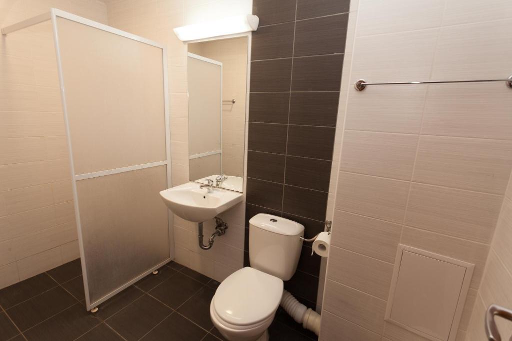 Bisser Hotel - Free Parking - Free Pool Access Baltsjik Kamer foto