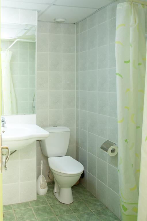 Bisser Hotel - Free Parking - Free Pool Access Baltsjik Kamer foto